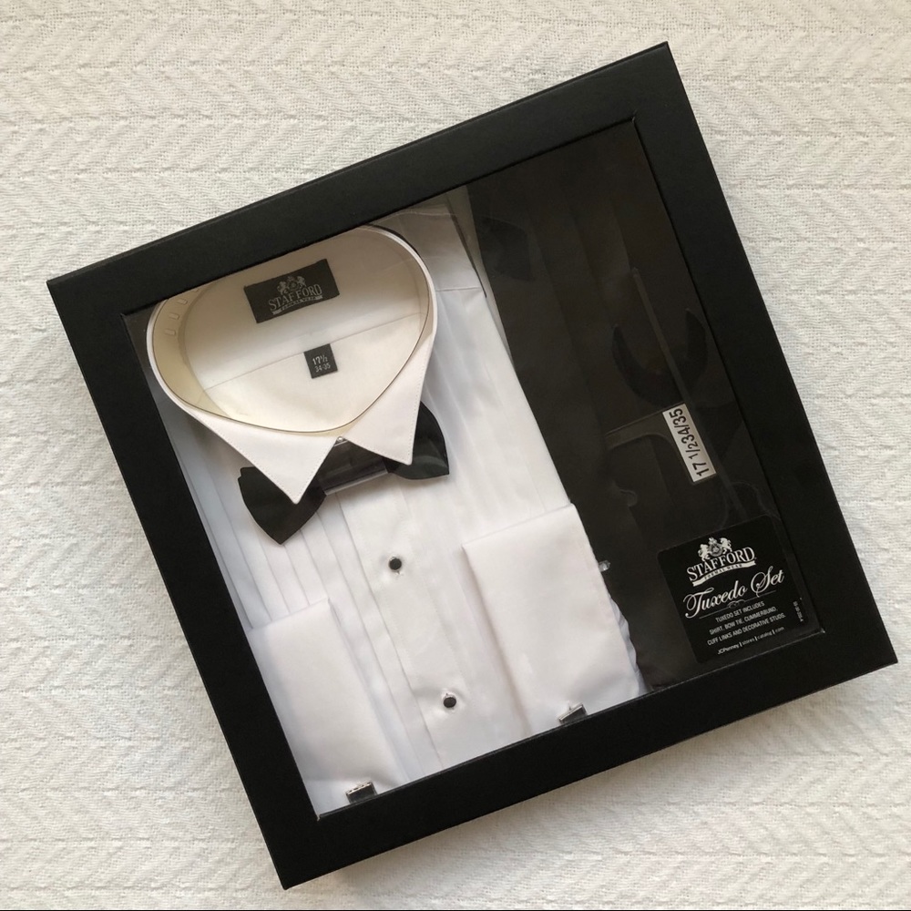 BRAND NEW, NEVER WORN STAFFORD TUXEDO SET